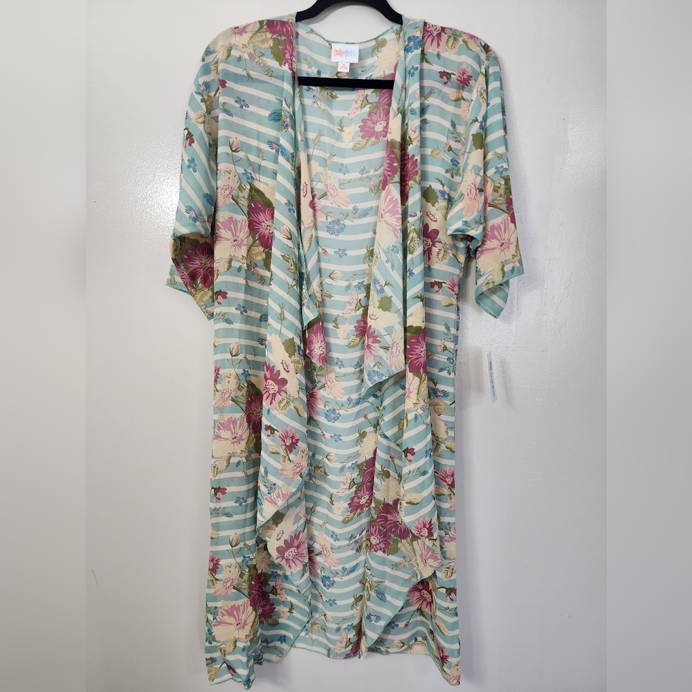 Lularoe Shirley Size Small Nwt
